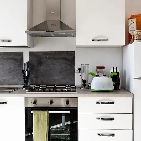 Apartment Modern In Historical District *