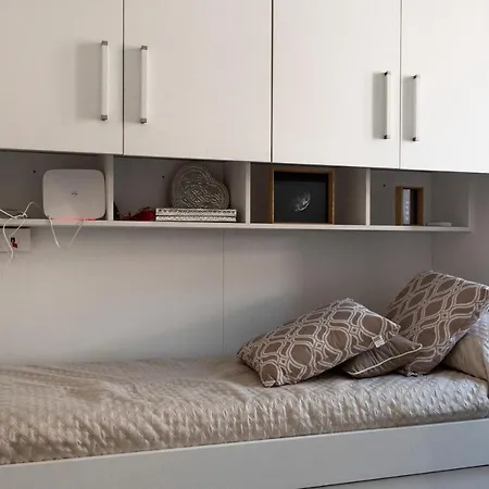 Apartment Modern In Historical District *